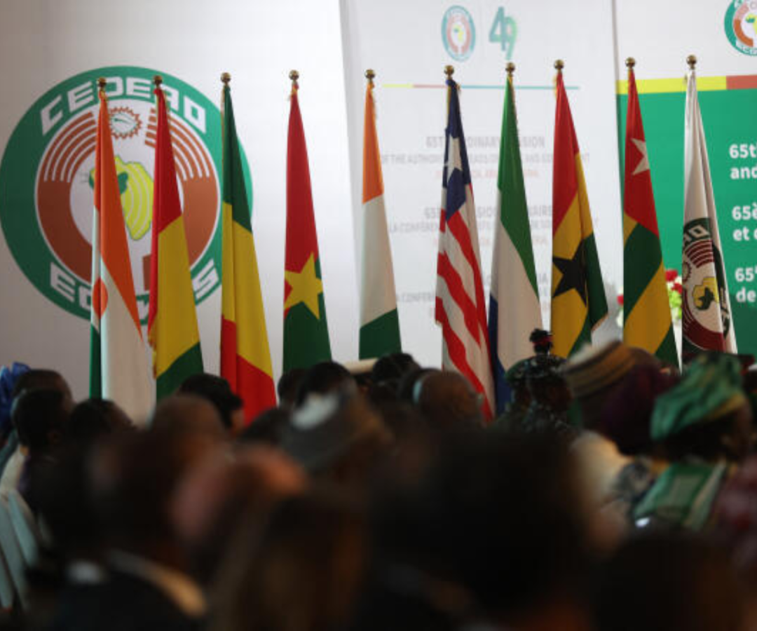 Afrique de l’Ouest : le cinquantenaire de la CEDEAO annulé, révélateur d’une crise profonde au sein de l’organisation